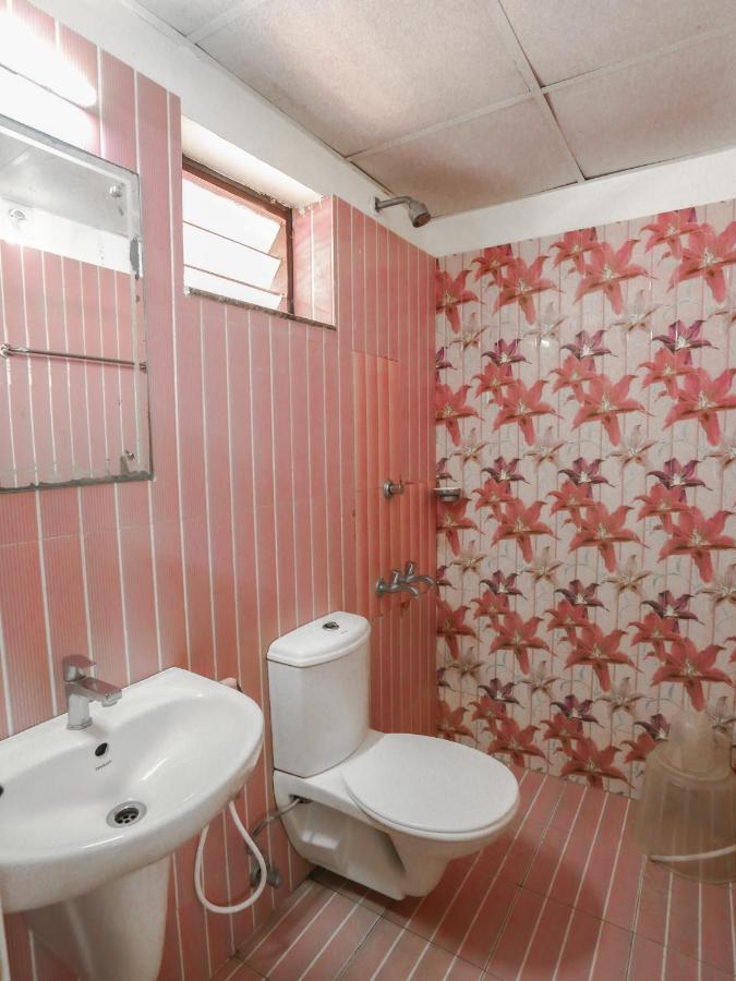 Hare Krishna inn Guruvāyūr Exteriör bild