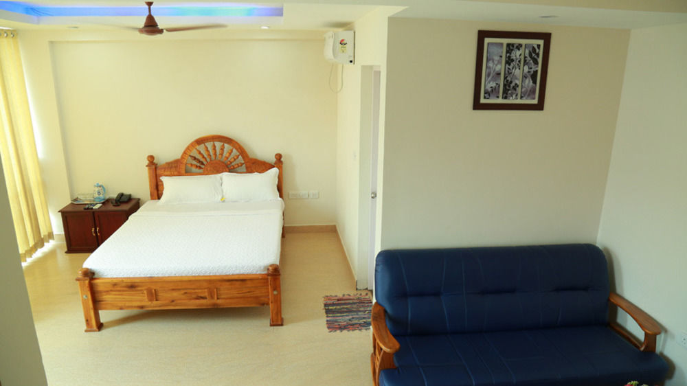 Hare Krishna inn Guruvāyūr Exteriör bild