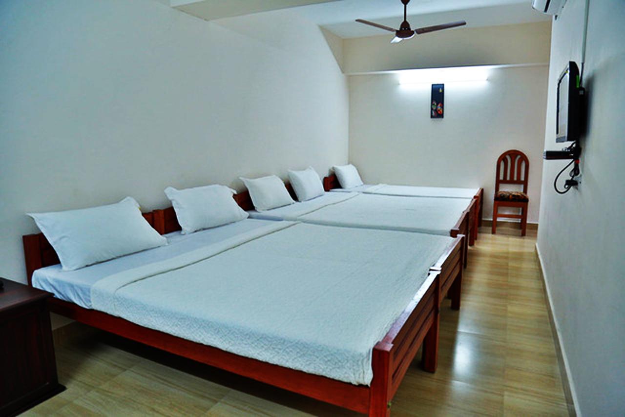 Hare Krishna inn Guruvāyūr Exteriör bild